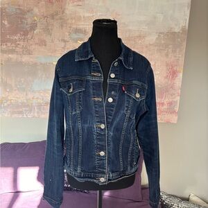 Classic Levi's Blue Jean Jacket Fitted Silhouette Size‎ XL
